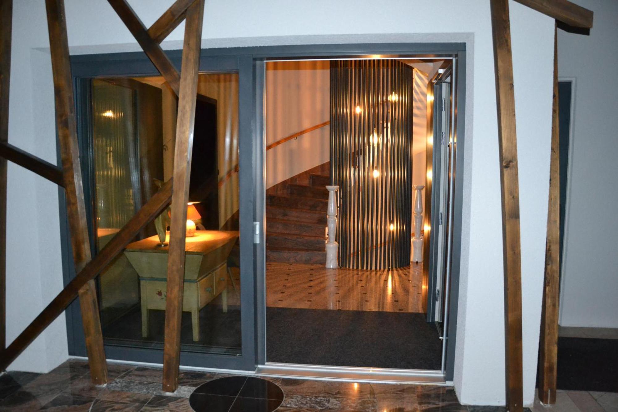 Hotel Rakar Trebnje Exterior foto